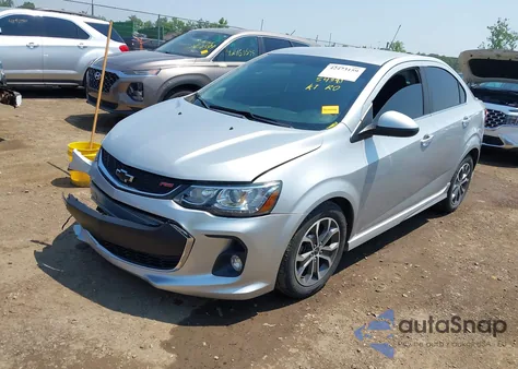 2020 Chevrolet Sonic Fwd Lt z USA, uszkodzony, nr VIN 1G1JD5SB2L4106427